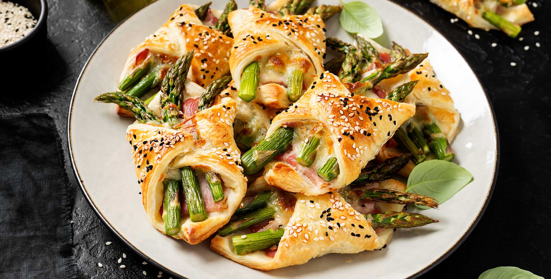 Baked Prime Time Asparagus with Ham and Cheese in Puff Pastry